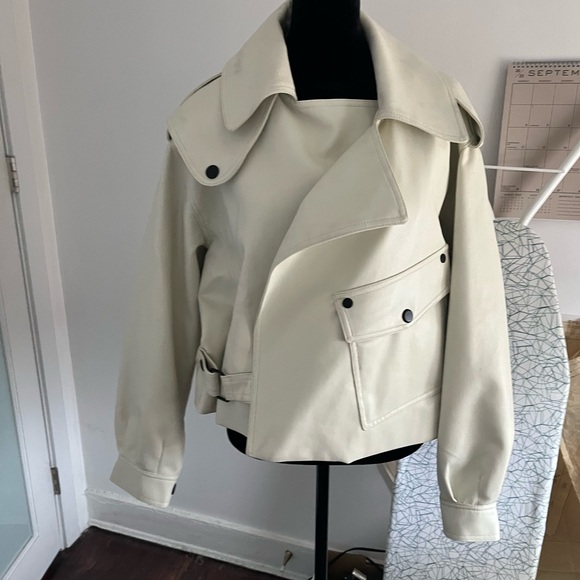 Stylish Cream leather Jacket size L - Picture 4 of 8